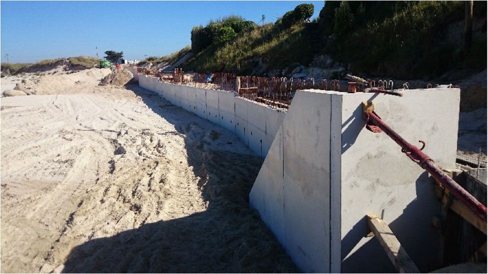 travaux sur le littoral par novello